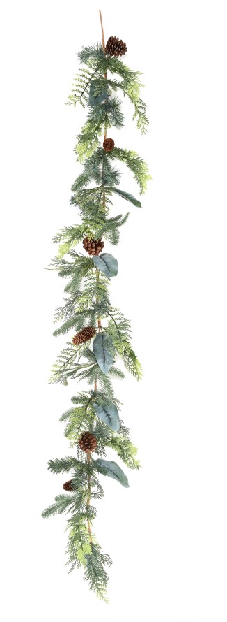 NATÜRLICHE GIRLANDE TANNENZAPFEN